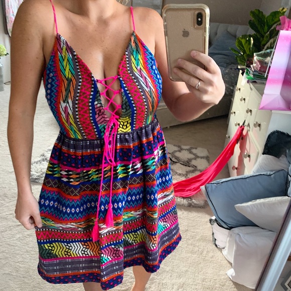 Bright Cocktail Dress - Picture 3 of 4